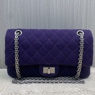 Chanel 2.55小號紫色布面外縫線格紋銀扣鏈條包。有標17開，尺寸24cm……