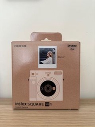 全新 Instax Square SQ1 即影即有相機