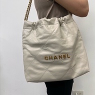 Chanel 22 Small Handbag  流浪包 淺灰、金 （小號）