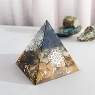 【藍砂石、黃晶、虎眼石】奧根水晶能量金字塔Orgonite 8x8cm