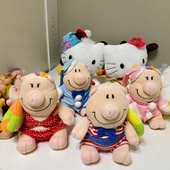 絕版Daynice Pork Chop Friends豬毛絨公仔洋娃娃Pig Piggy Soft Stuffed Plush Toys Doll Decorative Decoration  Collectible /1999年M麥記 Hello Kitty夏日 McDonald’s 麥當勞/ 麥兜麥嘜阿May 菇時春田花花/ OK Circle K Pook.a.Looz Mickey Mouse  Disney米奇老鼠窗簾掛飾Curtain toy dolls限量懷舊玩具Limited toys