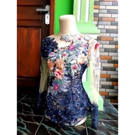 3D root embroidered Kebaya