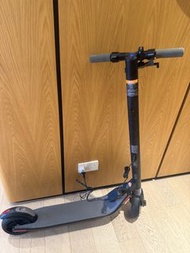 Ninebot Segway KickScooter ES1 電動滑板車
