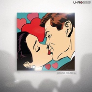 U-RO DECOR รุ่น KISSING COUPLE-A ภาพพิมพ์ ขนาด 70 x 70ซม. ยูโรเดคคอร์ ภาพแต่งบ้าน รูปภาพติดผนัง รูปภ