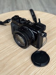 Panasonic Lumix LX100 + Flash