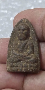 หลวงปู่ทวด วัดช้างให้ เนื้อว่านพิมพ์กลางหน้ากลม  ปี2497 จัดส่งตามภาพ💯