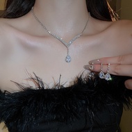 Diamond drop V-shaped earrings necklace two-piece set of small high-grade collar chain fashion light