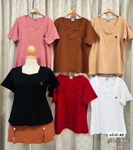 รุ่นฮิต เสื้อยืดคอห้าเหลี่ยมผ้ายูนิโคล่เนื้อดี สาวอวบทรงสวย ติดเหล็ก กระชับพอดี