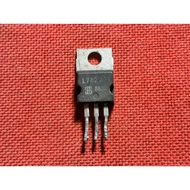 Voltage regulator IC 7818 and 7824