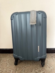 Le Maurice & Co Luggage 20吋喼 行李箱 可攜帶上UO 香港快運