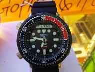 ( 已售出 ) ( 聖誕秒閃價 ) 全新 Seiko Padi Solar Diver's 200 meters Ana-Digital Watch