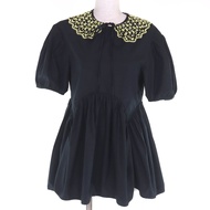 เสื้อเชิ้ตแขนพองปักลายคอปกแบรนด์ Cecilie Bahnsen รุ่น RTW0037 ทำจากผ้าฝ้าย 100% สีดำ สภาพดีเยี่ยม ไซ