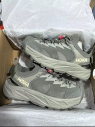hoka 涼鞋 size 42