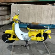 25x11x14cm Yellow Statue Metal Motorcycle Model Toy - Display
