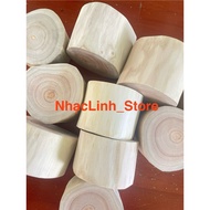 Round wooden circle 9-10cm in diameter used to decorate rooms, cafes, hotels