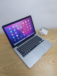 MacBook Pro, i5, 8gb ram , 256gb ssd (13"inches)
MacBook Pro，i5處理器，8GB內存，256GB固態硬碟（13吋）