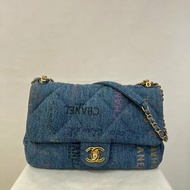 CHANEL牛仔金鍊口蓋包