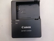 Canon  LP-E8 Battery charger （ 本公司是全港唯一的Nikon和Canon相機配件專門店, 有過萬件全新Nikon和Canon配件存貨 )