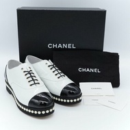 Chanel 香奈兒 黑白雙色 亮面漆皮 珍珠裝飾牛津鞋