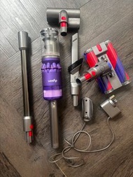 DYSON V10