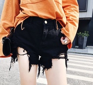 Xiaoyi home fall 2017 hole new flash Black Denim Shorts slim waisted shorts Korean female loose