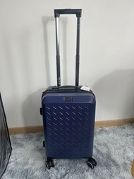 New： Elle 20 inch expandable luggage for handcarry ； Elle 20 吋可擴展行李箱 56 x 36 x 23 cm （ + 3cm）