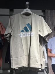 [RS代購 愛迪達 全新正品優惠] ADIDAS男裝-ESSENTIALS LOGO 短袖上衣 贈品牌袋子