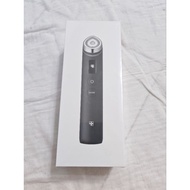 Medicube AGE-R BOOSTER PRO 6 IN 1 come with sample gilf