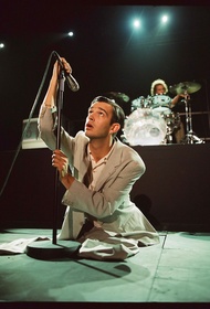 โปสเตอร์ The1975 เดอะ1975 Matty Healy แมทธิว ฮีลีย์ รูปภาพขนาดใหญ่ ตกแต่งผนัง Rock Music Poster ของแ