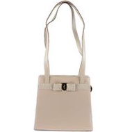 Pre-owned Salvatore Ferragamo Vara Shoulder Bag 21 6676/49, Beige Calfskin, Zipper Closure, Women's