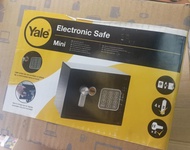 清貨 Yale 耶魯 迷你家居保險箱（密碼＋鎖匙）