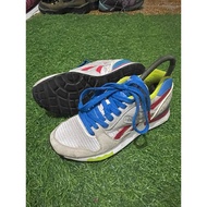 Reebok gl 6000 shoes size 33