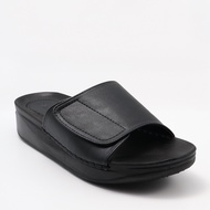 Parisian Womens Mara Wedge Sandals
