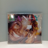 #F211-99 CD TERPAKAI BERSEAL [ RANDY CRAWFORD - IN MY LIFE ] USED CD SEAL #F211-99