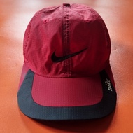 Topi Vintage Nike