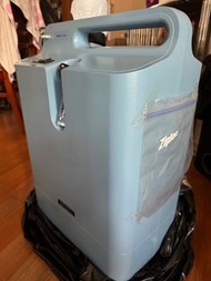 Everflo 氧氣機連氧氣箱