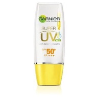 GARNIER Light Complete Super UV Matte Garnier Light Complete