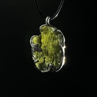 【天然捷克隕石】天然捷克隕石 莫爾道隕石 藤蔓吊墜