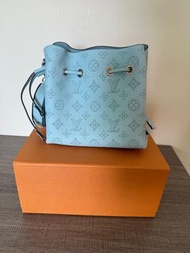 100% New& REAL  LV Bella水桶袋