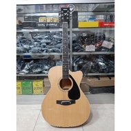 Yamaha fs100. Electric Acoustic Guitar