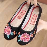 2026 Fashion Ethnic Style Embroidered Shoes New Cloth Shoes Ethnic Style Embroidered Shoes Mother Sh