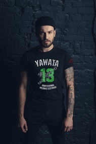 เสื้อยืดคอกลมแขนสั้น ผู้ชาย ลาย YAWATA S13 สุดเท่ห์ สีดำ