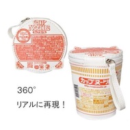 日本附錄 日清泡麵輕便卡通拉鍊收納盒泡麵盒 文具 袋 收納包