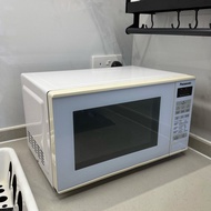 Panasonic 樂聲 NN-ST253W 20公升 微波爐 Microwave Oven