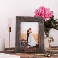 Rustic barn wood photo frame with Personalized vintage rusty plate decor