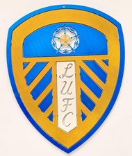 ลีดส์ ยูไนเต็ด โลโก้ LEEDS UNITED เหล็กตัดเลเซอร์ ขนาด 30 cm.หนา 2mm. ทำสีเหมือนจริง ใช้สี 2 k สีพ่น