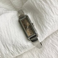 【 日本直送 名牌中古包 】GUCCI 古馳 手錶 銀色 品牌Logo 109 vintage 古董 kieyzm