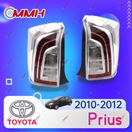 Toyota Prius 2010-2012 เสื้อ​ไฟท้าย ไฟท้าย​แต่ง ไฟท้ายไฟเบรค​ ไฟเลี้ยว Taillamp Taillight ไฟท้าย​ พร้อมทับทิม ไฟท้ายกันชนหลังสําหรับ​ ทับทิมในฝาท้ายไฟท้าย ไฟเบรก ไฟสัญญาณเตือน