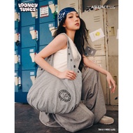 AIR SPACE [Looney Tunes] Tweety - Graphic Eyelet Oversized Bag