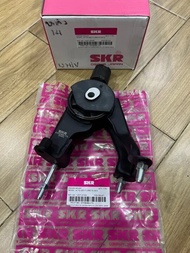 ยางแท่นเครื่อง ตัวหลังติดแร็ค เกียร์ ออโต้ ALTIS 2014-2018 ZRE172 ยี่ห้อSKR รหัส 172 สินค้าญี่ปุ่น ย